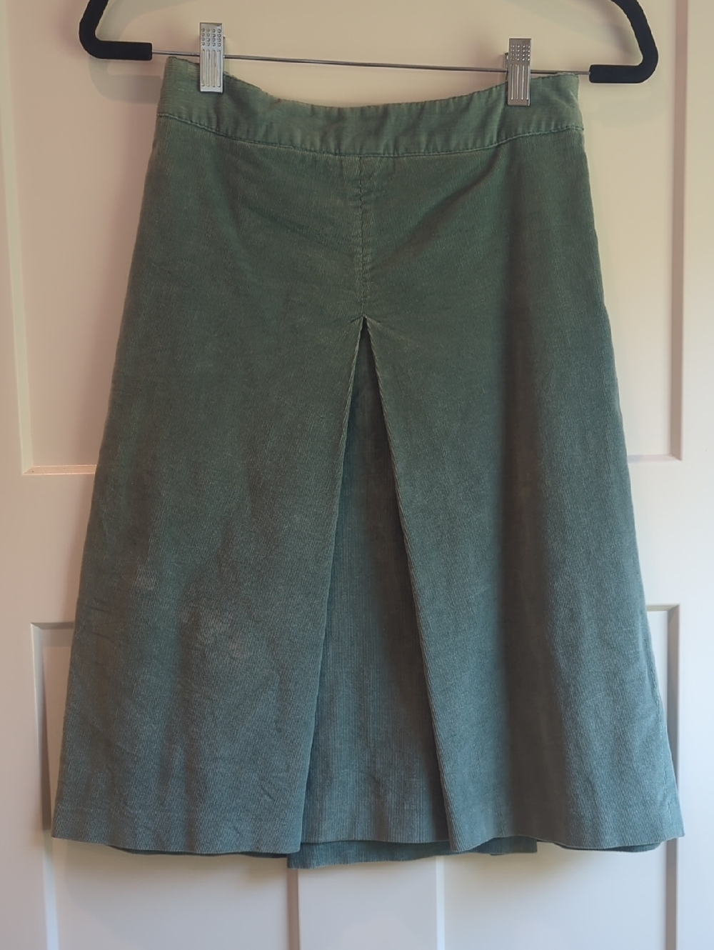 Zara Sage Green A-Line Corduroy Skirt with Front Inverted Pleat
